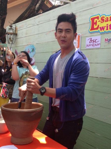 E-Sarn Party With Toey F3 FanClub Meet&Greet