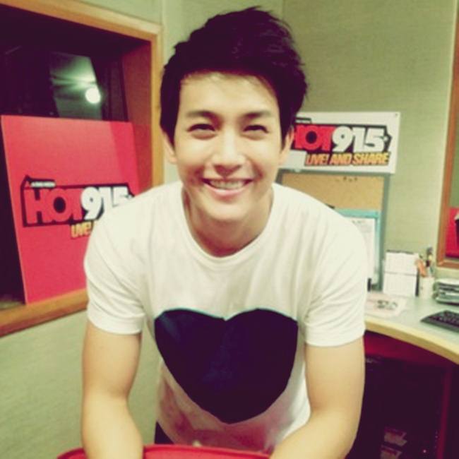 ว้าาว..หล่อใสเด้ง ดีเจพุฒ