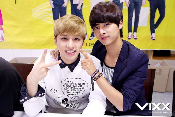 VIXX....นั่งเฝ้ารอวันที่เธอจะมาหาฉ้านนนนน..