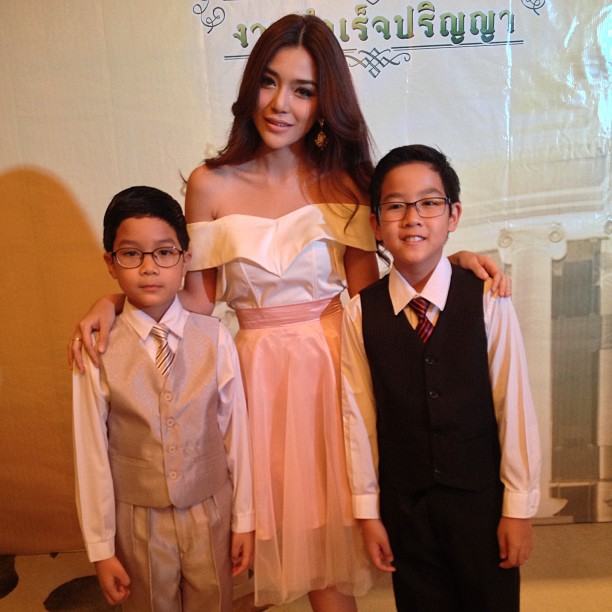 มะปราง กัญญ์ณรัณ ประวัติดาราสาวเจ้าของบท หญิงนิ่ม ดาวเกี้ยวเดือน