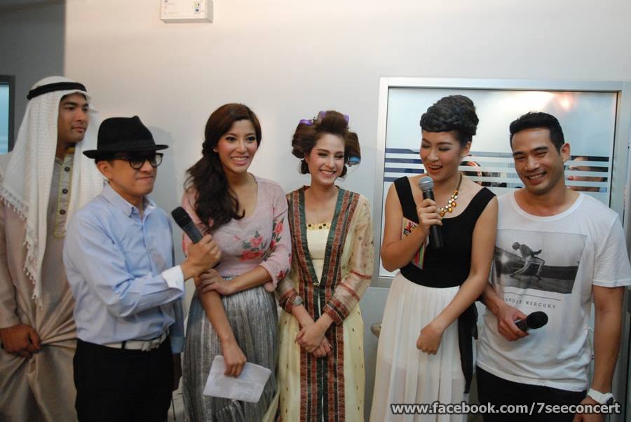 ตุ้ย-ขวัญ (ชารีฟ - มิเชลล์) @ 7สีคอนเสิร์ต งานนี้ขวัญเขินจริงไรจริงกับสายตาพิฆาตของตุ้ย