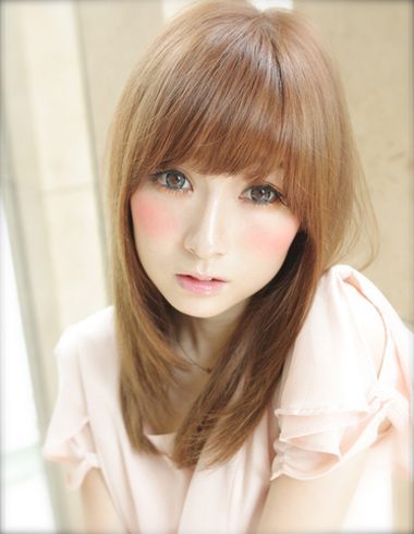 แฟชั่น ทรงผม สำหรับคนหน้าผากแคบ
