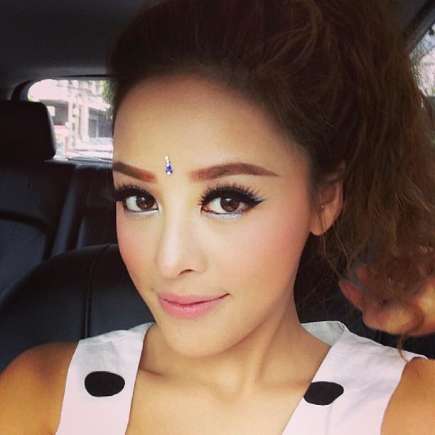 Pearypie Make-up Artist@Theatrical Artist