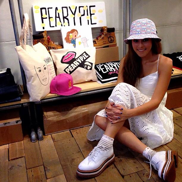 Pearypie Make-up Artist@Theatrical Artist