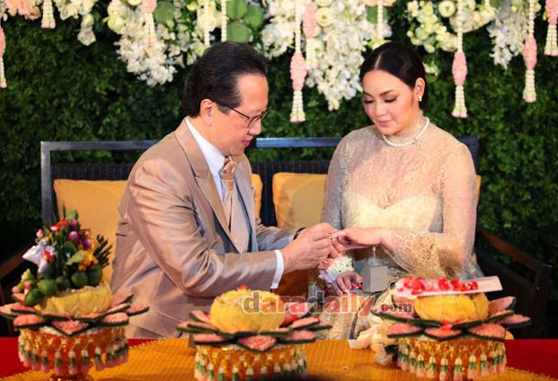 ย้อนวันวาน "งานแต่ง ตั๊ก-บุญชัย"