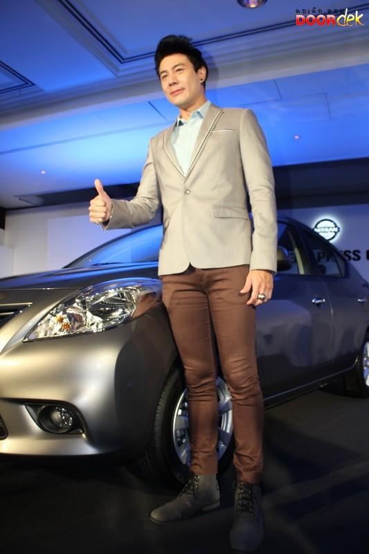 พี่โดม ปกรณ์ ลัมกางเกงฟิตเกินไปหรือว่า.........