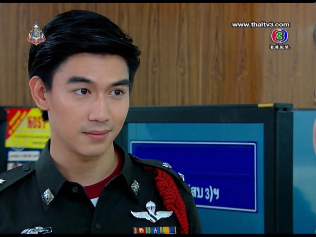 แฟนเขาเนาะ  /  เป็ก เปรมณัช /
