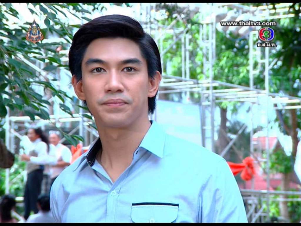 แฟนเขาเนาะ  /  เป็ก เปรมณัช /