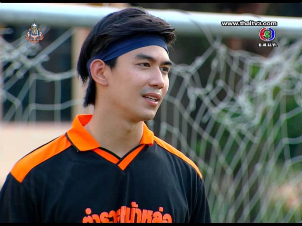 แฟนเขาเนาะ  /  เป็ก เปรมณัช /