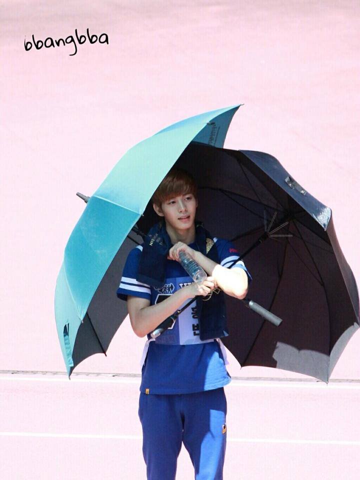 ผู้ชายยยยยย...แตะบอล..กรี๊ดดดVIXX