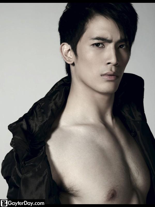 Attitude ปก สน-ยุกต์ ส่งไพศาล