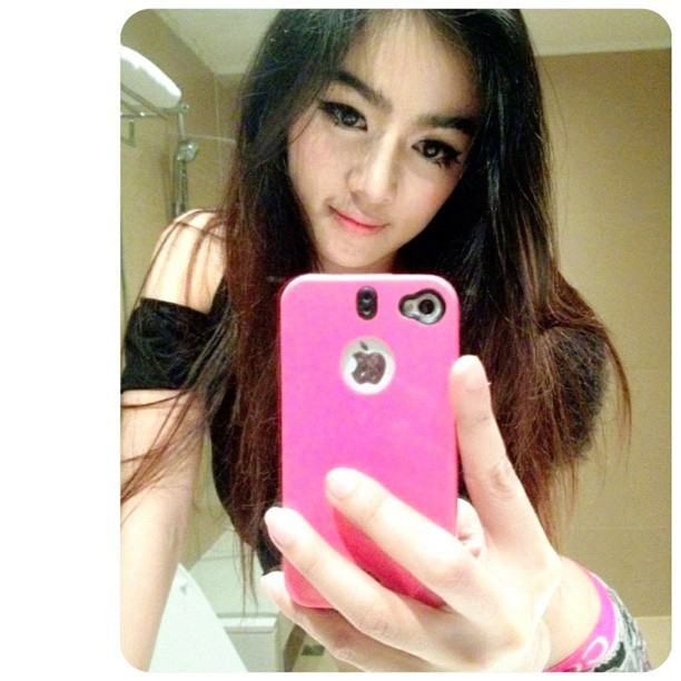 กระแต อาร์สยาม สวยยยยยยยยยยยย และ ร้องเพลงเพราะ ฮิตทั่วบ้าน ทั่วเมือง