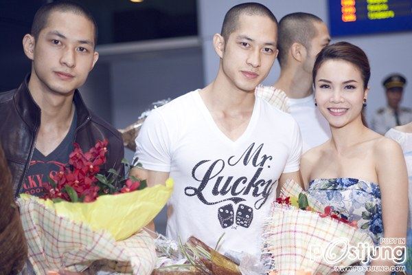 Koolcheng and Yen Trang with Triplets Luu Brothers
