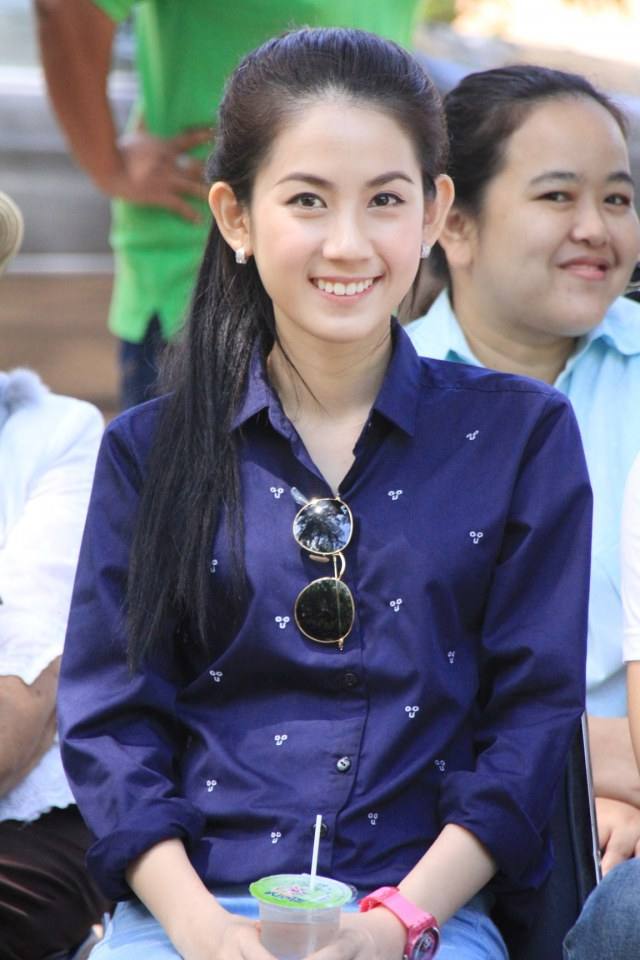 พลอย ภัทรากร
