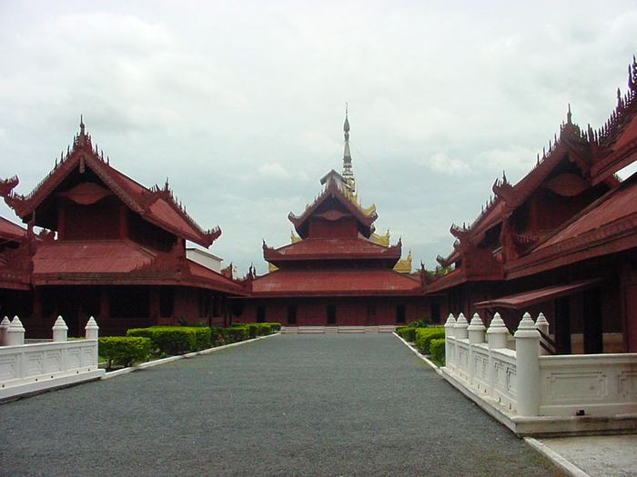 พระราชวังมัณฑะเลย์ พระราชวังที่สวยที่สุดแห่งหนึ่งในเอเชีย