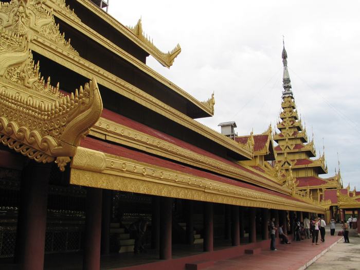 พระราชวังมัณฑะเลย์ พระราชวังที่สวยที่สุดแห่งหนึ่งในเอเชีย