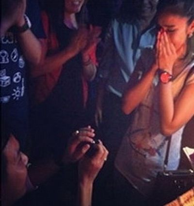 'ชมพู่'เผย โน๊ตคุกเข่าขอแต่งงาน OMG!!!