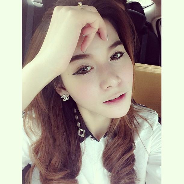 ฝน มาริสา สูง ขาว หุ่นดี