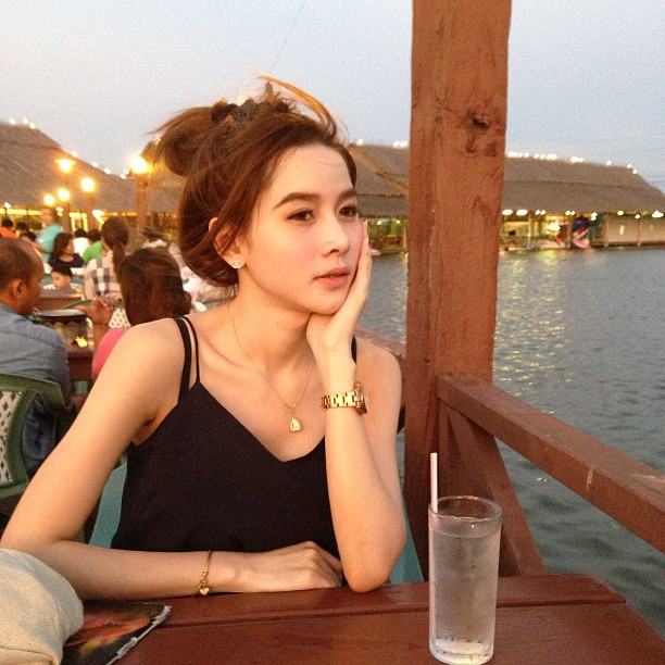 ฝน มาริสา สูง ขาว หุ่นดี
