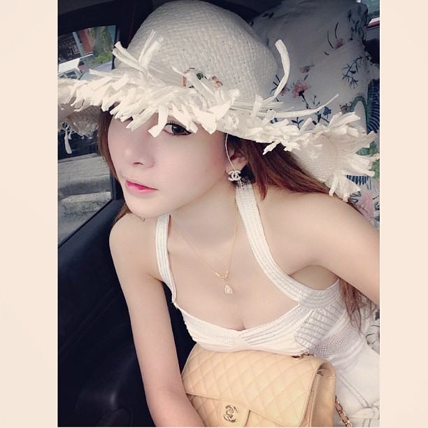 ฝน มาริสา สูง ขาว หุ่นดี