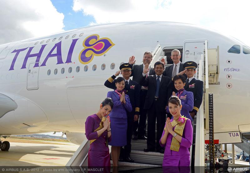 มาแล้ว!!! ชุด uniform ของการบินไทย...รักคุณเท่าฟ้า สายการบินชั้นนำระดับโลก เป็นสายการบินแห่งชาติที่เป็นความภูมิใจของคนไทยทั้งประเทศ (รูปจัดเต็มเลยจ้า)