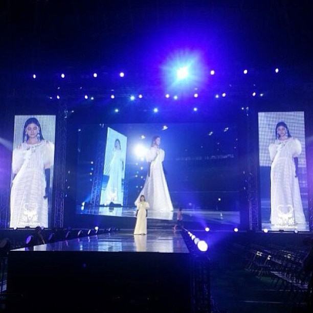 เกาะติด 2 นางเอก ชุ๊ปเปอร์สตาร์ เมืองไทย ใหม่-แพน โลดแล่น บน runway ระดับ โลก tokyo runway