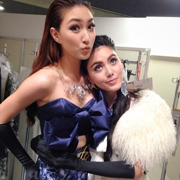 รายงานสดๆร้อนๆ ส่งตรงมาจาก tokyo runway  แพนเค้ก -ใหม่ ดาวิกา >> เดินแบบ เฉิดฉาย บนเวที ระดับโลก