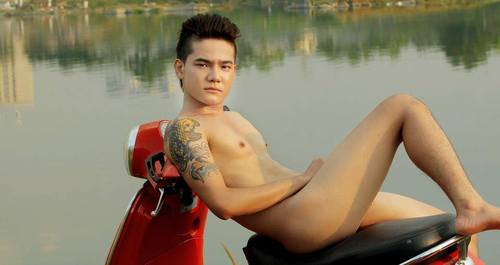 ถอดโชว์เรือนร่าง 355