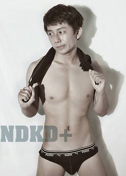 ถอดโชว์เรือนร่าง 365