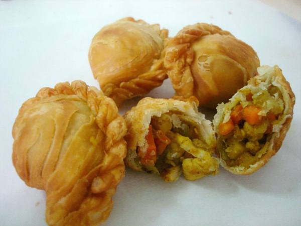 กาหรี่ทั้งโต๊ะ