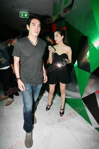 เอ็กคลูซีฟปาร์ตี้ไฮไนเก้น
