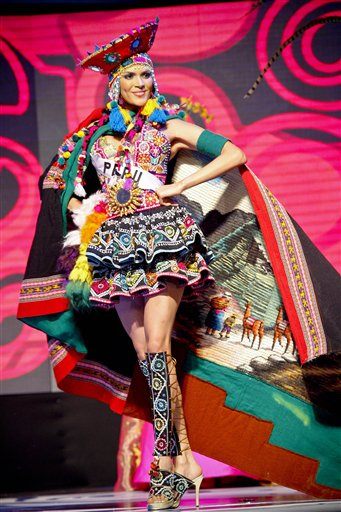 Miss Peru-Karol Castillo
