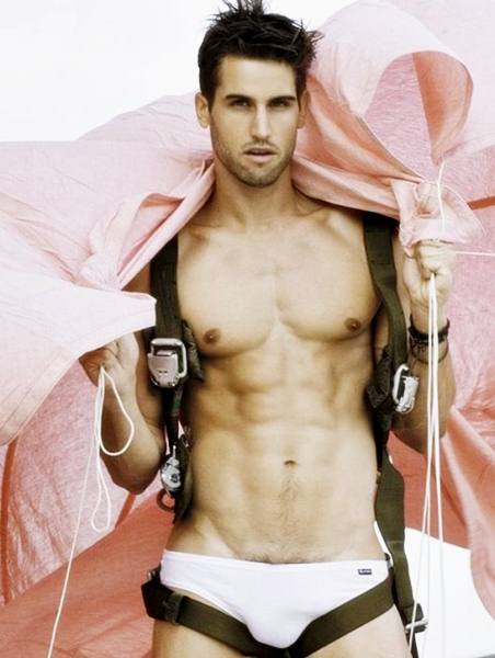 FASHIONABLY MALE