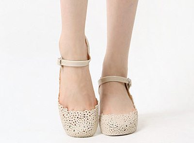 แฟชั่น รองเท้ายาง คอลเลคชั่นใหม่ ใส่สวยมั่นใจ ไม่กลัวฝน