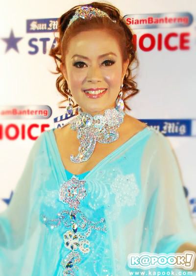 สวยไม่สร่าง ! ดารารุ่นใหญ่ที่ยังสวยเด้ง เป๊ะทุกองศา