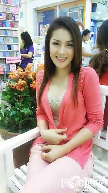 ''หญิงลี''อวดอึ๋ม ขาสวย ผิวขาวเนียน