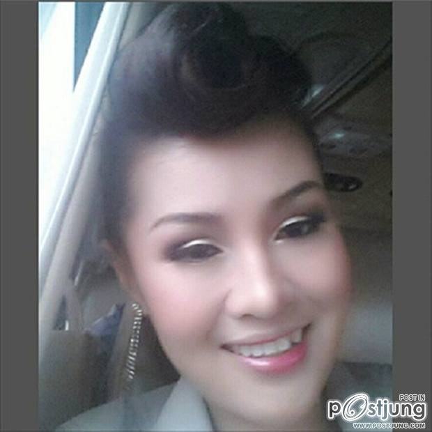 ''หญิงลี''อวดอึ๋ม ขาสวย ผิวขาวเนียน