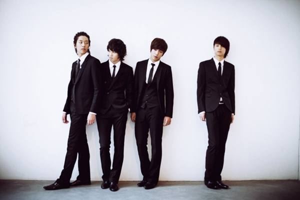 หล่อใสๆ C.N Blue