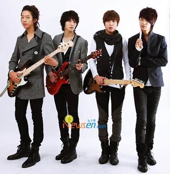 หล่อใสๆ C.N Blue