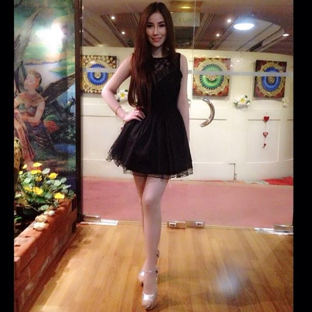 ชีสเค้ก พริตตี้ชื่อดังจาก Social Cam