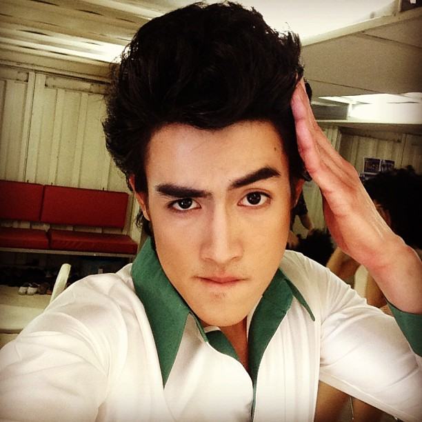 พ่อเอลวิส