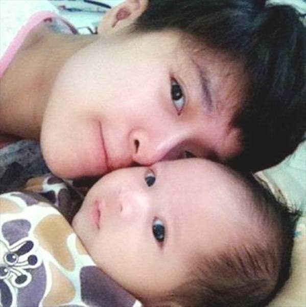 จีจ้า กับน้องเจย์เดน น่ารัก