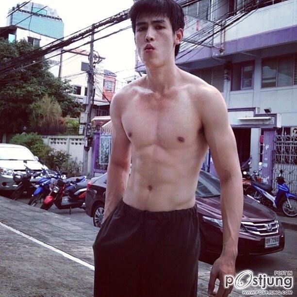 ป๊อป พิชฌพัฒน์(ต่อ แรงเงา)6แพคเริ่ดมาก จะเป็นเกย์มั้ยเนี่ย?