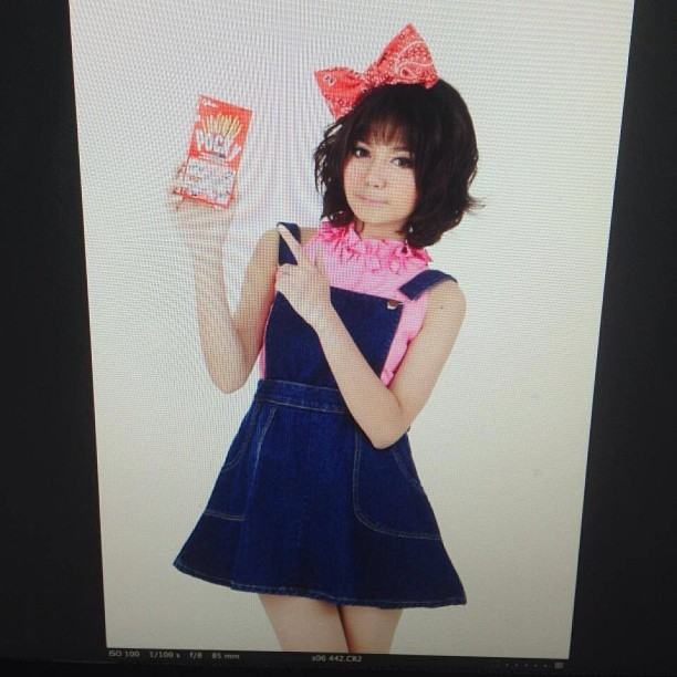 น้องเอื้อย สาวน้อยที่มียอดผู้ติดตาม facebook เหยียบเเสน!