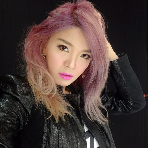 หญิงแย้ แซบเว่อร์ ! สีผมใหม่ แรงได้ใจ