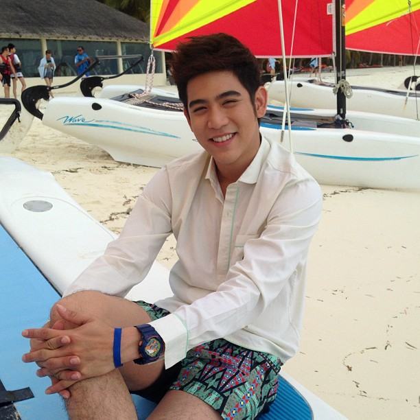 พอร์ช ศรัณย์ & มิ้นต์ ชาลิดา @ OOPS! vol.9 no.214 September 2013