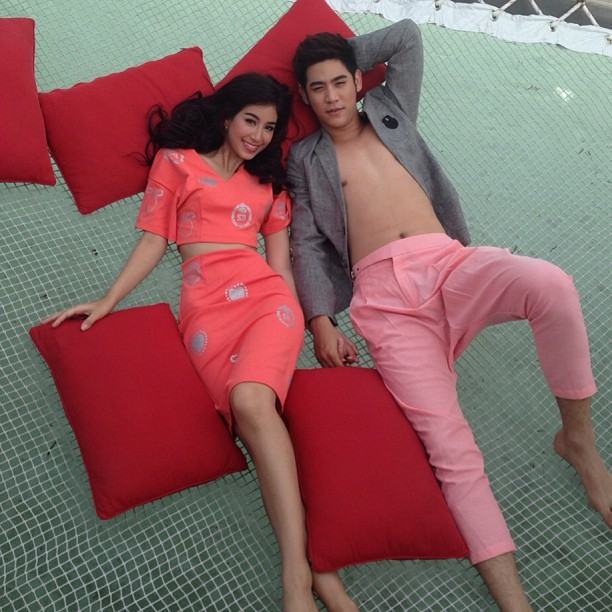 พอร์ช ศรัณย์ & มิ้นต์ ชาลิดา @ OOPS! vol.9 no.214 September 2013