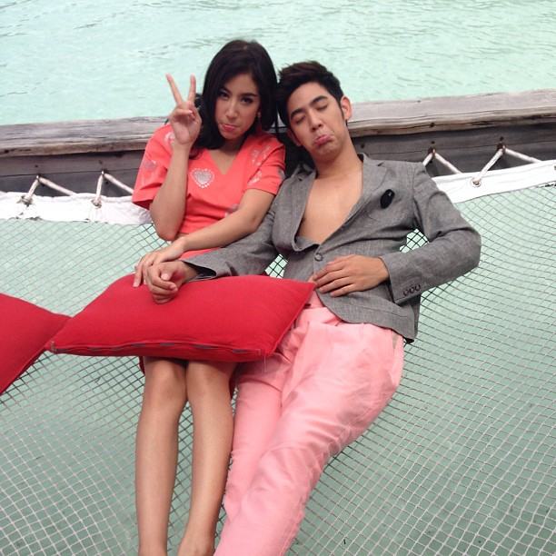พอร์ช ศรัณย์ & มิ้นต์ ชาลิดา @ OOPS! vol.9 no.214 September 2013