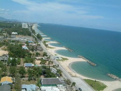 หาดแสงจันทร์ ทัศนียภาพงดงามอันแปลกตา