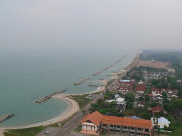 หาดแสงจันทร์ ทัศนียภาพงดงามอันแปลกตา